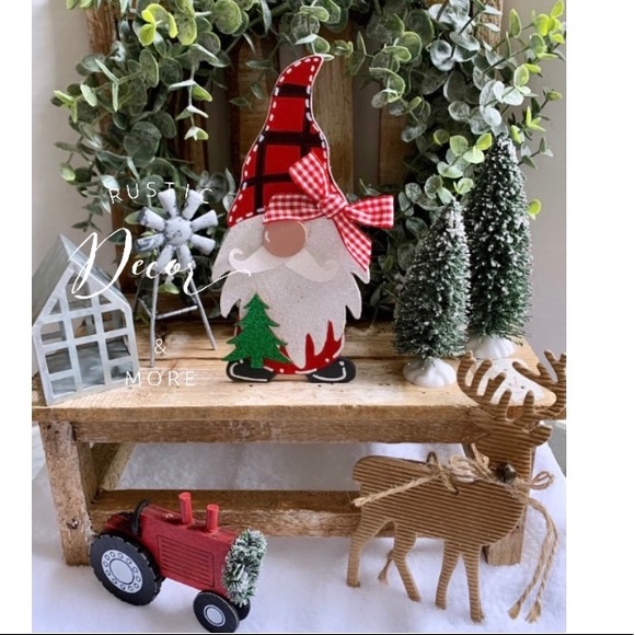 Farmhouse Buffalo Plaid Christmas Gnome - Picture 1 of 1